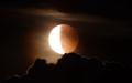 În aceste momente întreaga lume urmărește eclipsa de Lună.Care planetă acoperă Luna pe 31 ianuarie